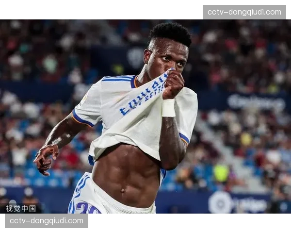 维尼修斯专访坦言：安切洛蒂要求我在丢球后必须第一时间启动反抢