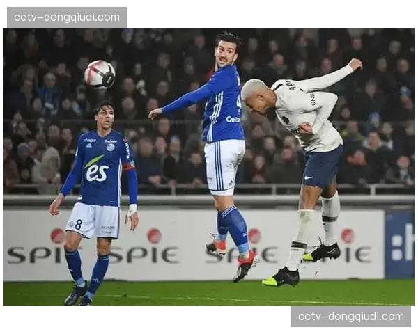 斯特拉斯堡2-2战平蒙彼利埃,客队补时阶段凭借直接任意球扳平比分 斯特拉斯堡2-2战平蒙彼利埃,客队补时阶段凭借直接任意球扳平比分