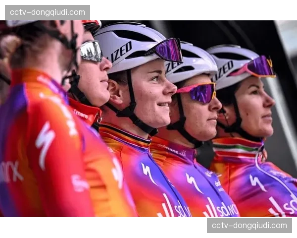 2026年巴黎-鲁贝Unbound gravel组别,业余车手创造完赛新纪录 2026年巴黎-鲁贝Unbound gravel组别,业余车手创造完赛新纪录